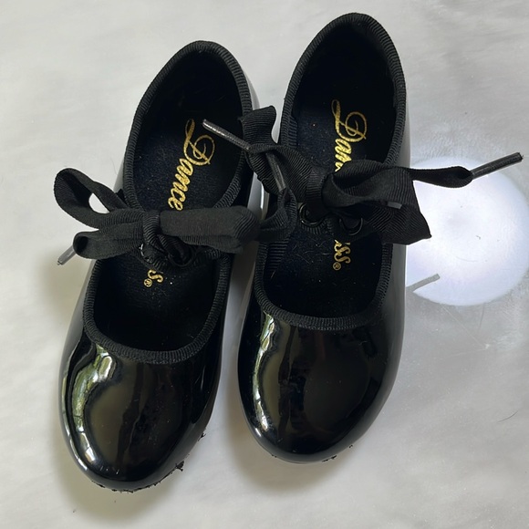 Dance Class Other - Size 9 tap black tap shoes